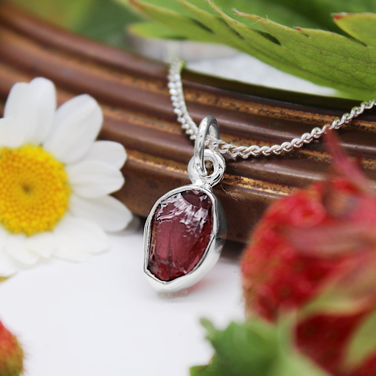 ROSEY - Sterling Silver & Garnet Necklace