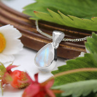 LUNAR - Sterling Silver & Moonstone Necklace