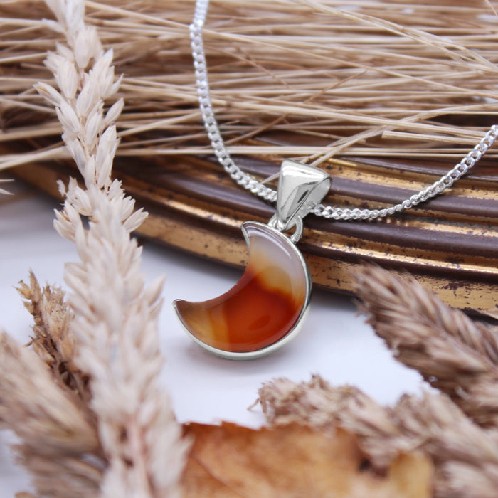 HARVEST MOON - Sterling Silver & Montana Agate Necklace
