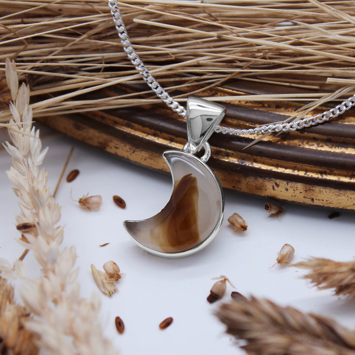 HARVEST MOON - Sterling Silver & Montana Agate Necklace
