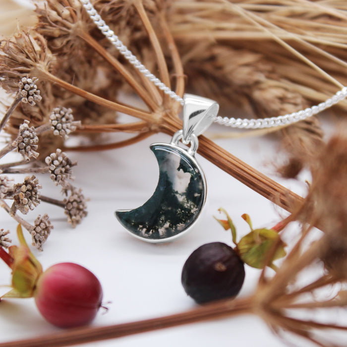 WOODLAND ECLIPSE - Sterling Silver & Moss Agate Necklace