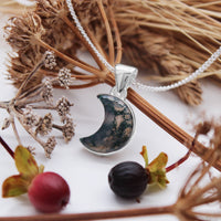 WOODLAND ECLIPSE - Sterling Silver & Moss Agate Necklace