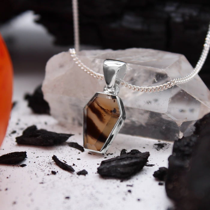 GLOOM - Sterling Silver & Montana Agate Necklace