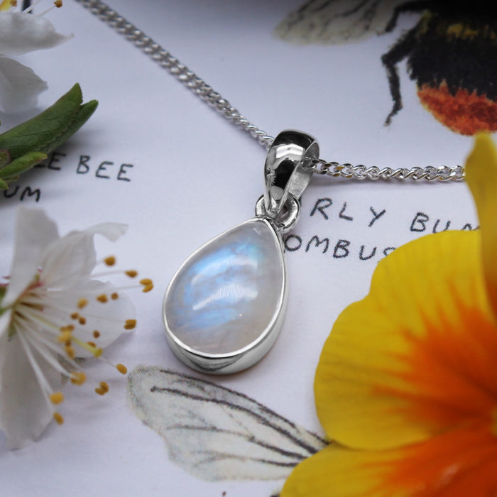 SNOWDROP - Sterling Silver & Moonstone Necklace